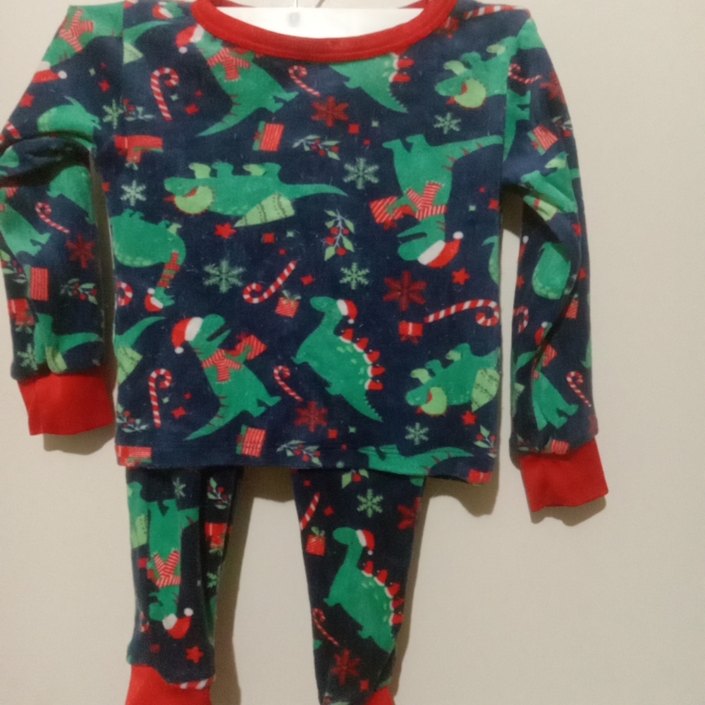 Kids Dinosaur Pajama Set - Green and Red  Boys Size 3t